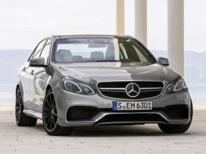 Mercedes W212 und S212 Sicherungskasten: Belegung und Relais