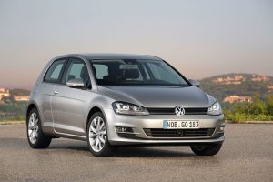 VW Golf 7 Sicherungskasten: Belegung im Innenraum und Motorraum